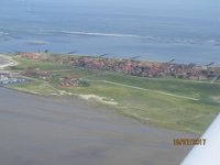 Nordsee 2017 (215)  Blick von Süden auf Baltrum mit Flugplatz
